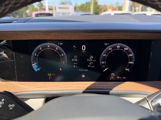 New 2027 Deep Black Pearl Volkswagen SE w/Technology image 18