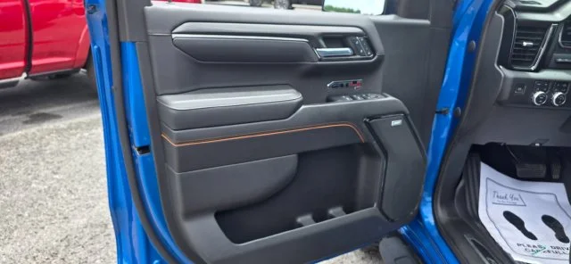 Used 2023 Blue GMC AT4 image 18
