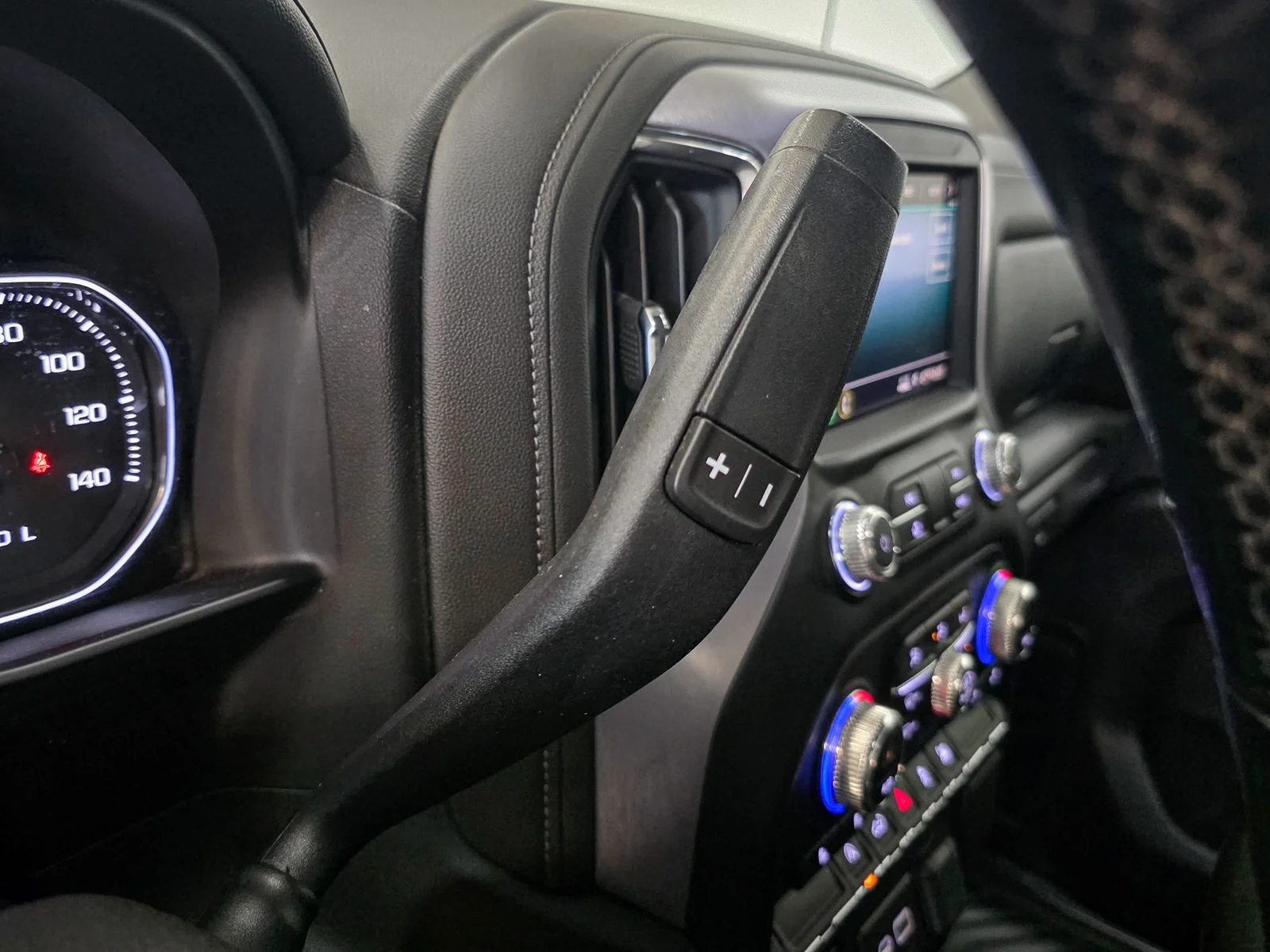 Used 2020 Gray GMC SLE image 35