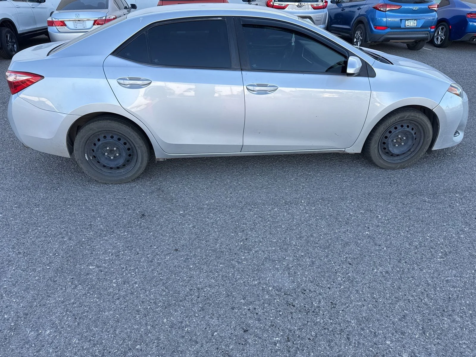 2018 Toyota Corolla LE - Photo 6