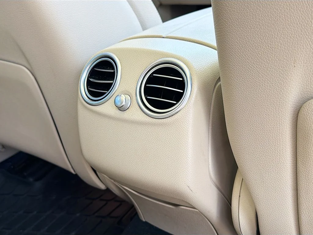 Used 2022  Mercedes-Benz GLC 300 image 30