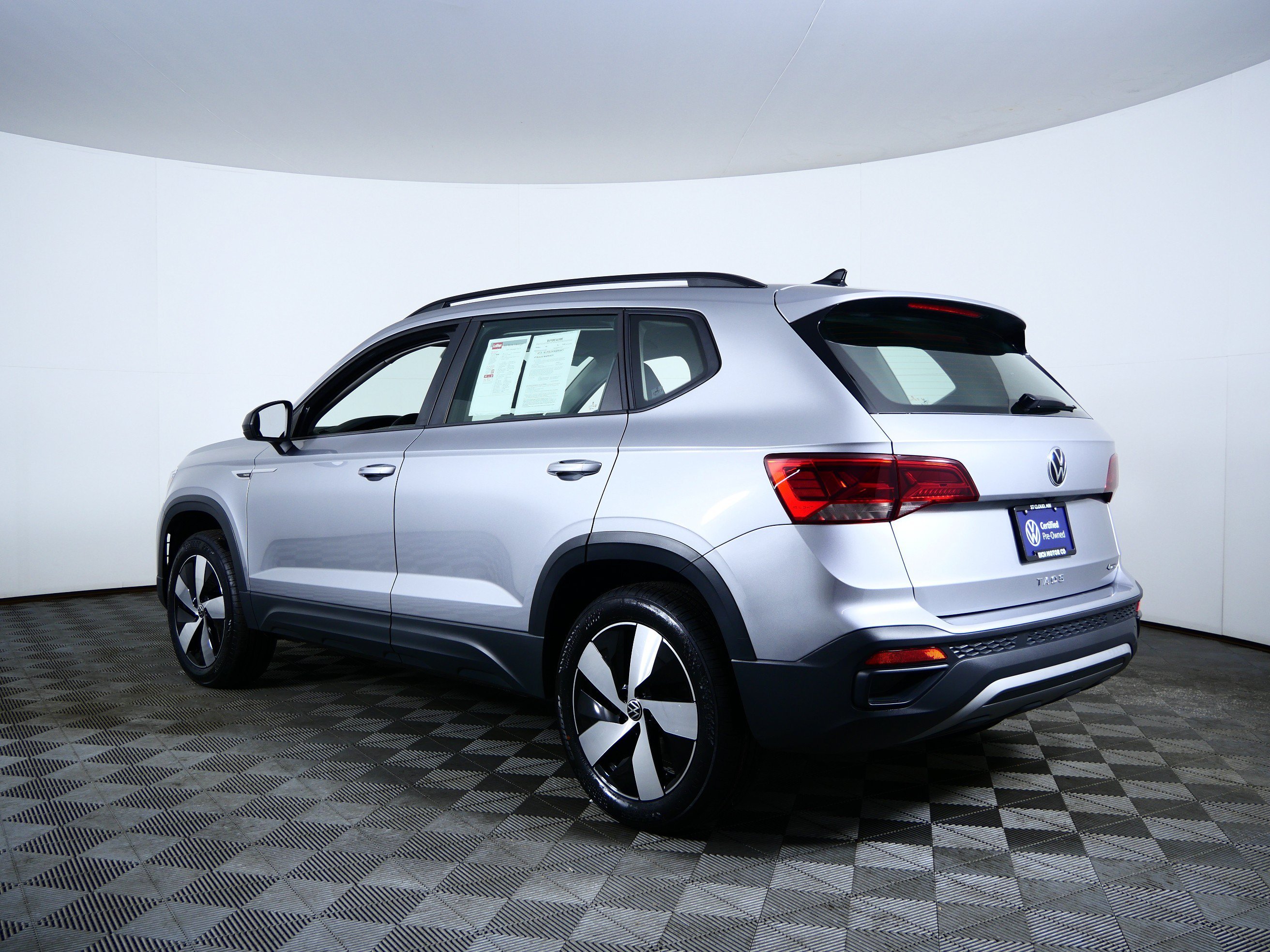 Used 2023 Silver Volkswagen S image 5