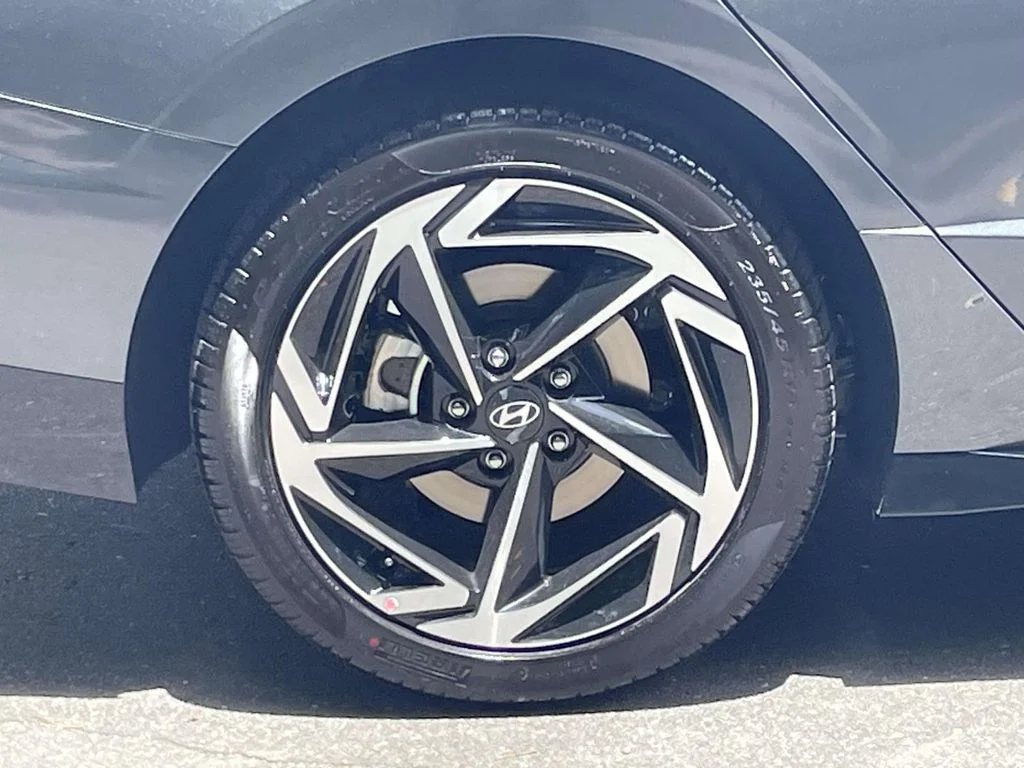 New 2026 Gray Hyundai SEL Sport image 7