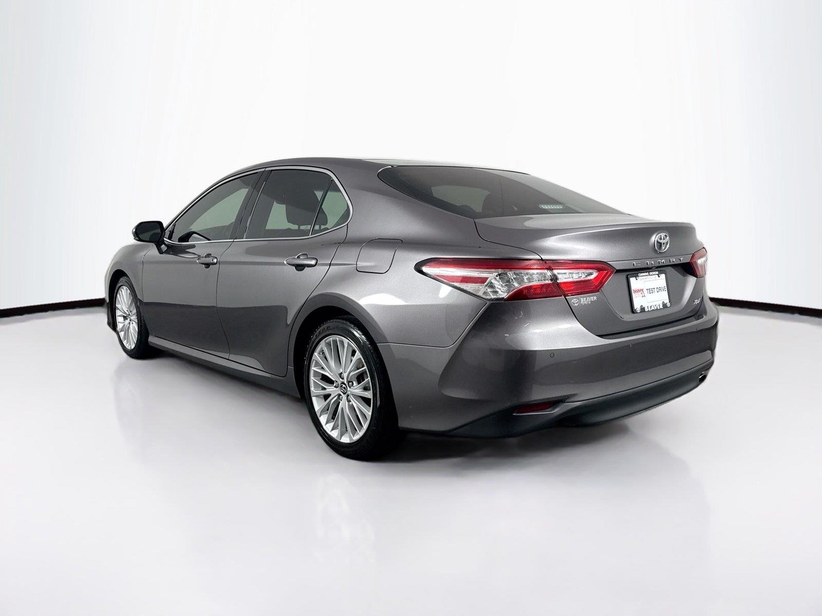 Used 2018 Predawn Gray Mica Toyota XLE image 12