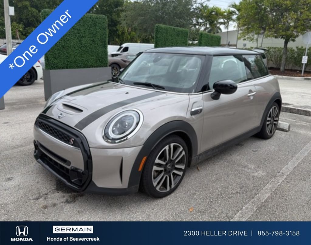 2024 MINI Hardtop Cooper S's photo