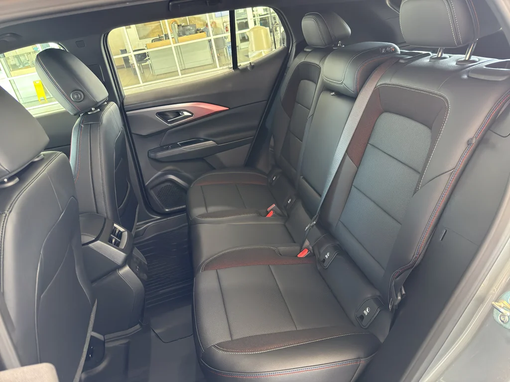 2026 Chevrolet Equinox EV RS - Photo 7
