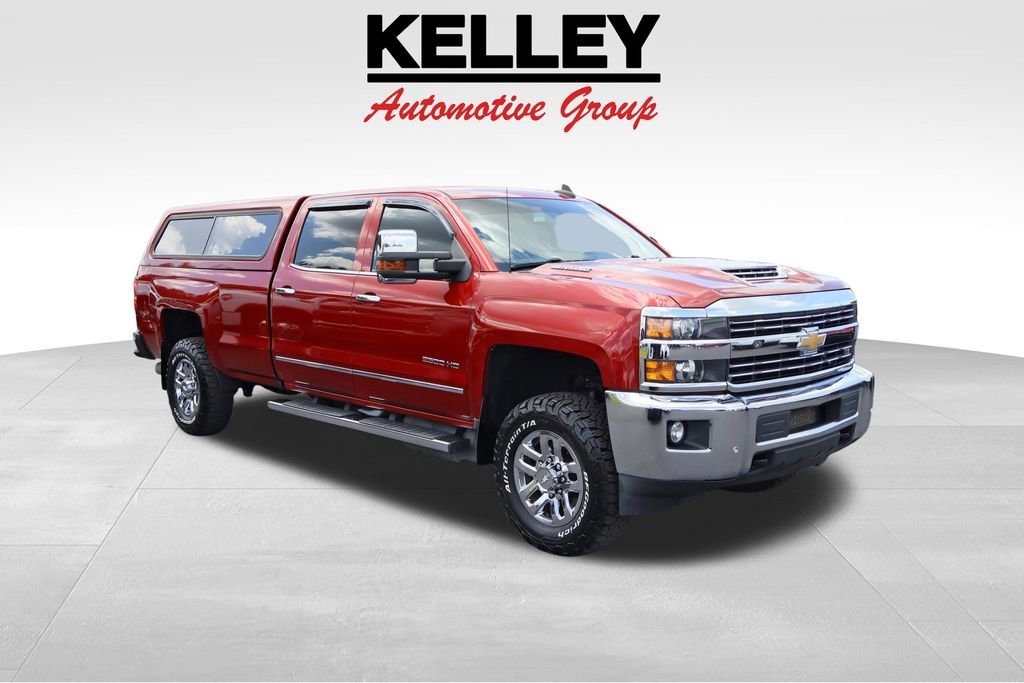 2019 Chevrolet Silverado HD LTZ 4WD Crew Cab Standard Box's photo