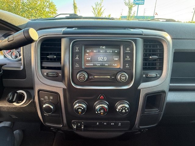 Used 2016 Bright White Clearcoat Ram Tradesman image 16