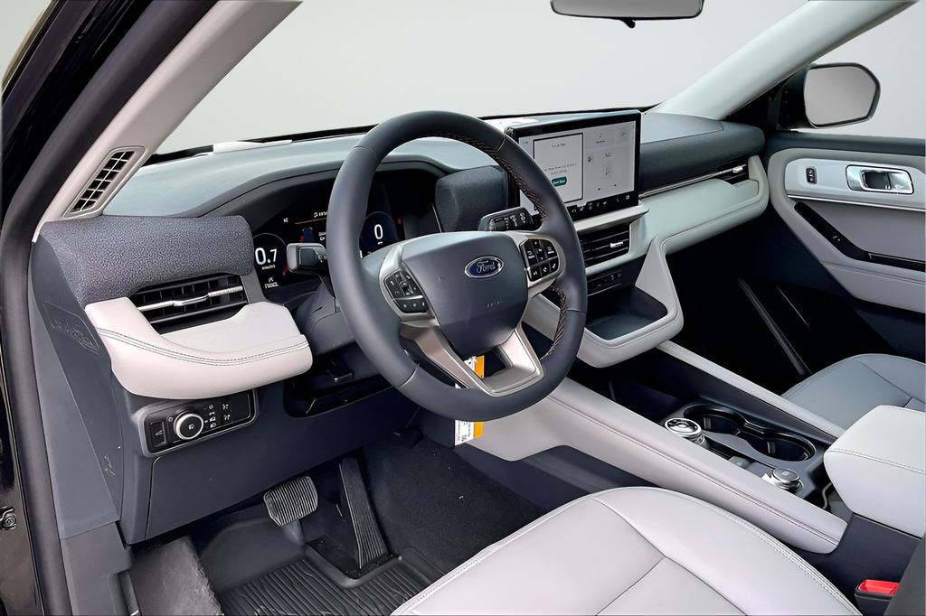New 2026 Agate Black Metallic Ford Active image 7
