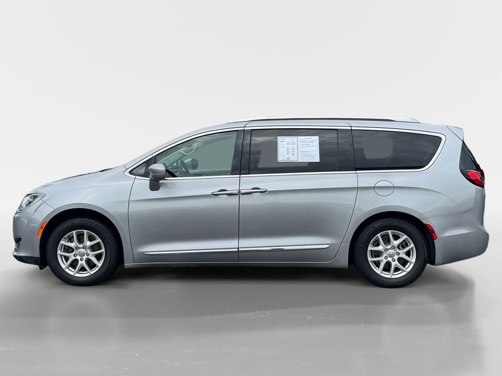 Used 2020 Billet Silver Metallic Chrysler Touring L image 7