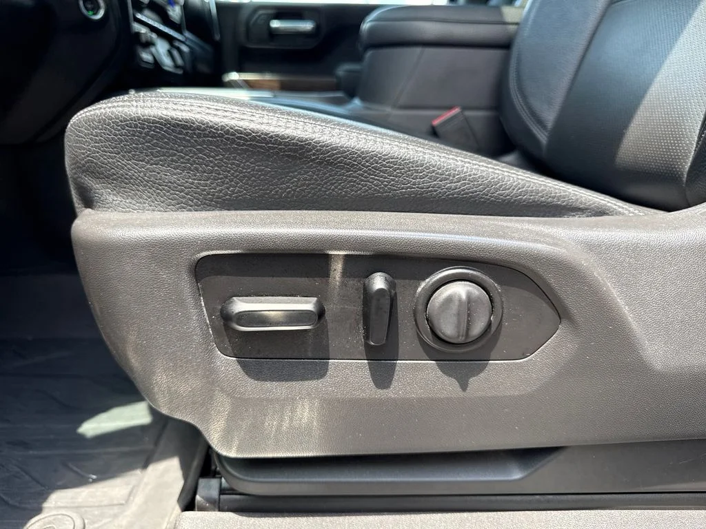 Used 2021 Red GMC Denali image 15