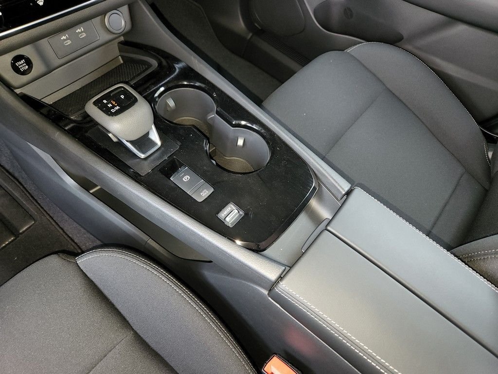 2026 Nissan Rogue S - Photo 17