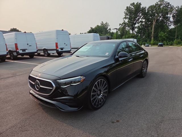 New 2026 Obsidian Black Metallic Mercedes-Benz E450 image 7