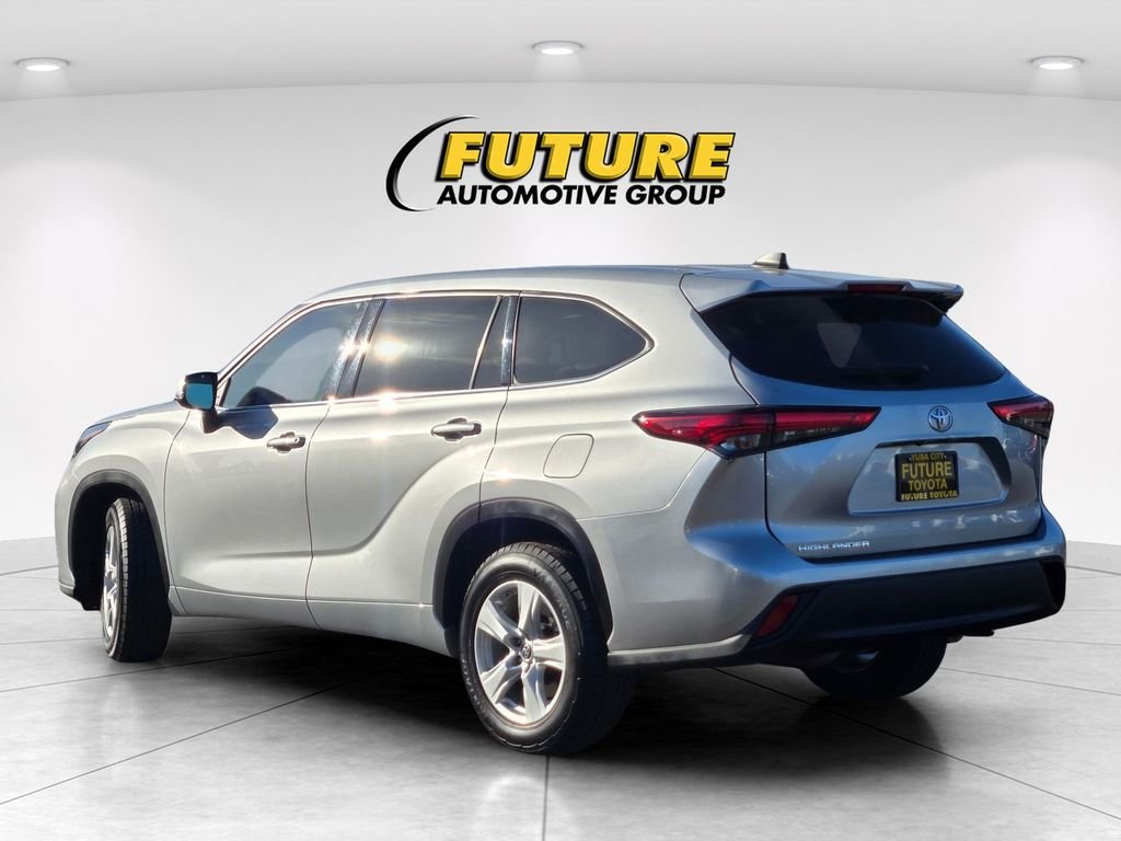 Used 2022 Silver Toyota L image 6