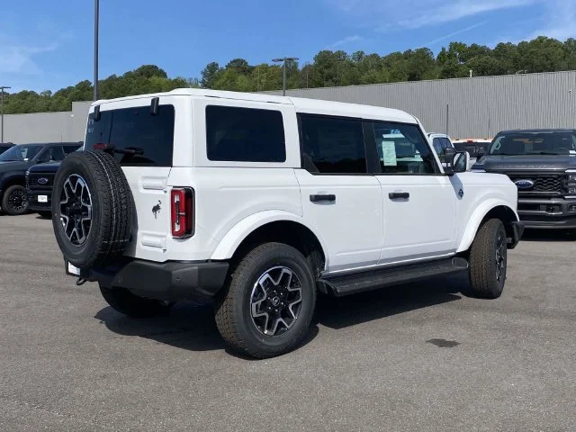 New 2026 White Ford Outer Banks image 3