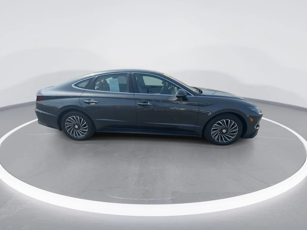 Used 2023 Gray Hyundai Limited image 9
