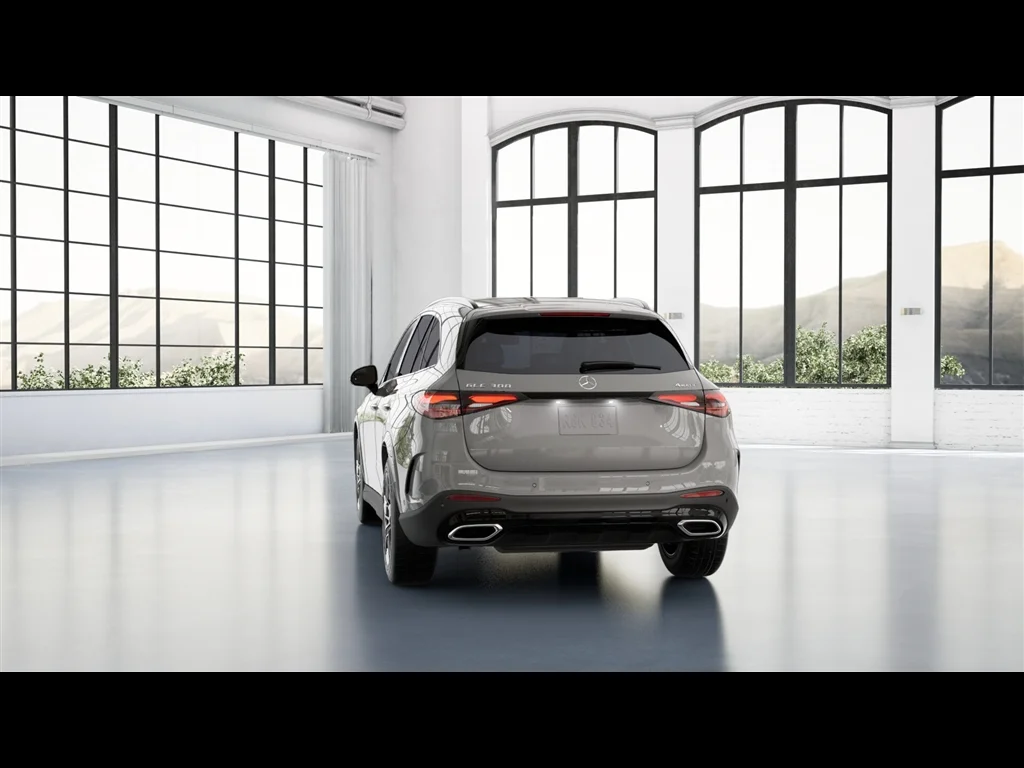 New 2026 Manufaktur Alpine Grey Mercedes-Benz GLC 300 4MATIC® image 21