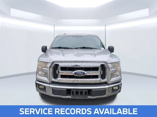 Used 2017 Silver Ford XLT image 3