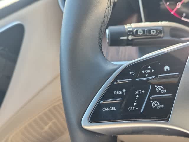 Certified Used 2026 Polar White Mercedes-Benz GLC 300 image 23