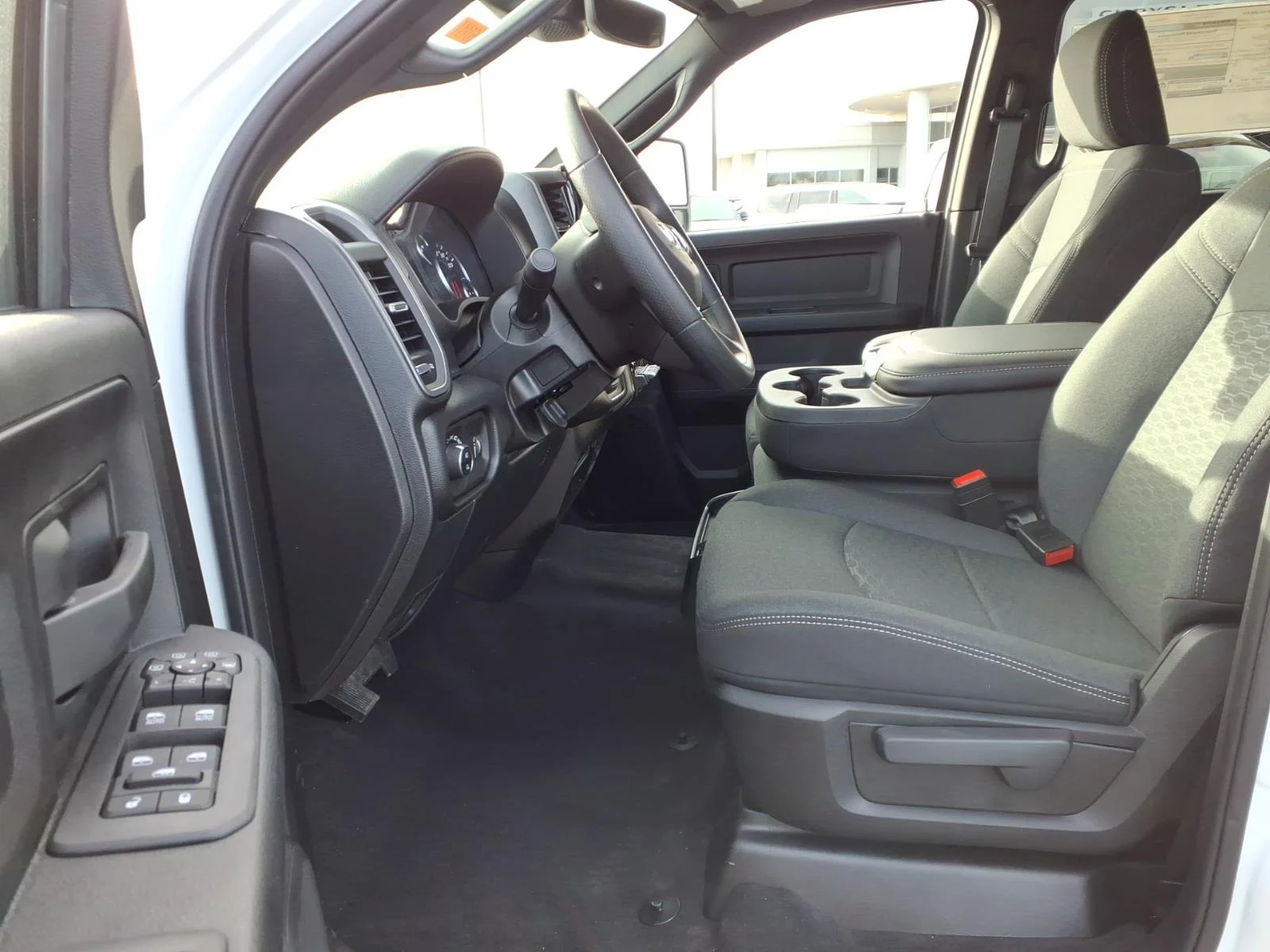 2026 RAM 3500 Tradesman - Photo 15