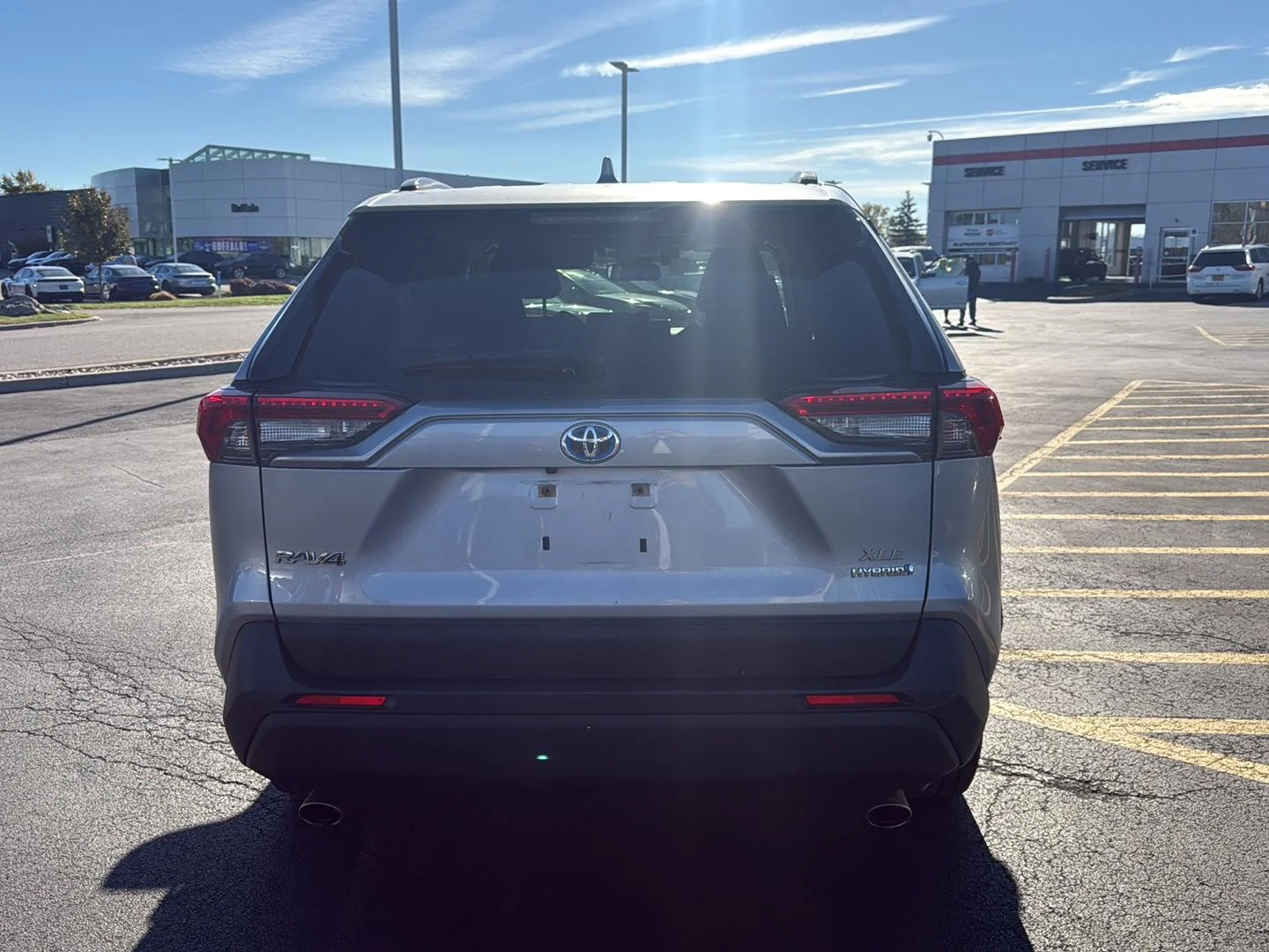 Used 2021 Silver Sky Metallic Toyota XLE image 4