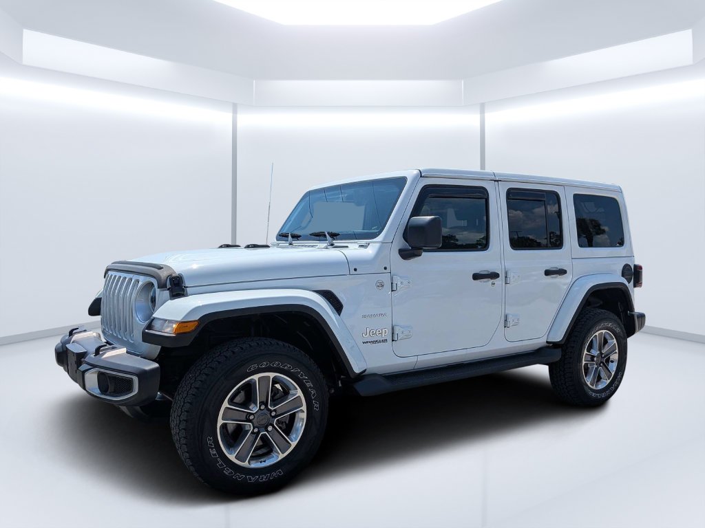 Used 2021 White Jeep Unlimited Sahara image 9