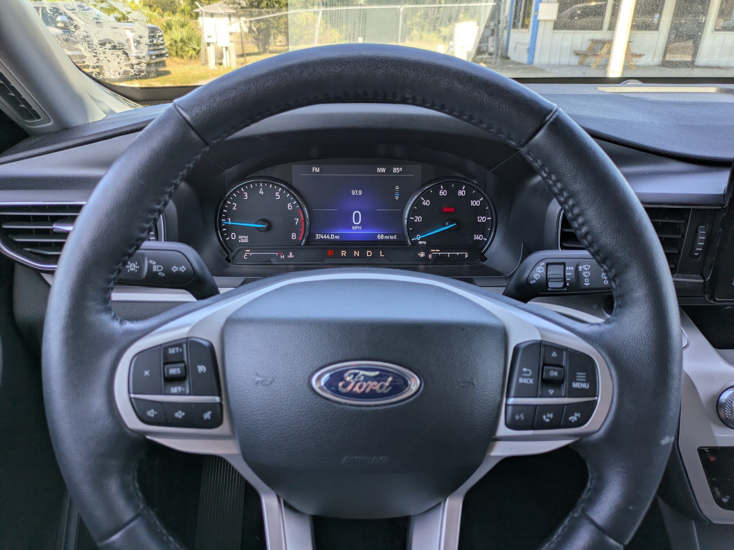 Used 2022 Agate Black Metallic Ford XLT image 23