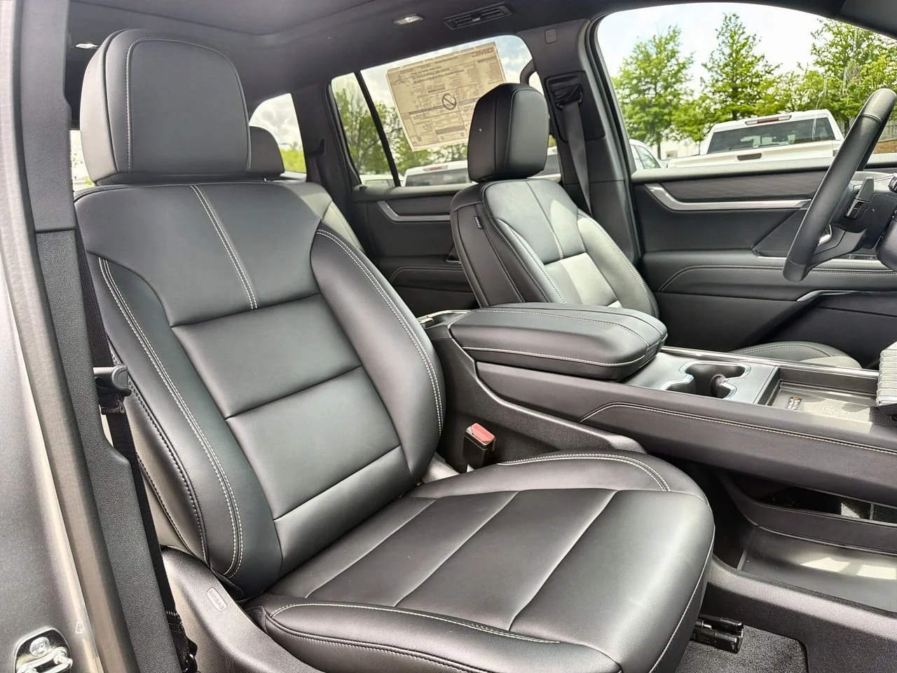 New 2026 Sterling Metallic GMC Elevation image 23
