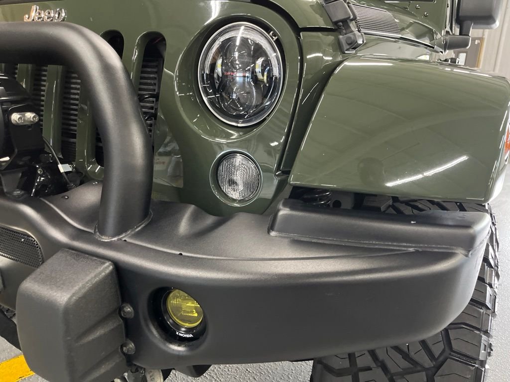 Used 2014 Black Clearcoat Jeep Unlimited Rubicon image 10
