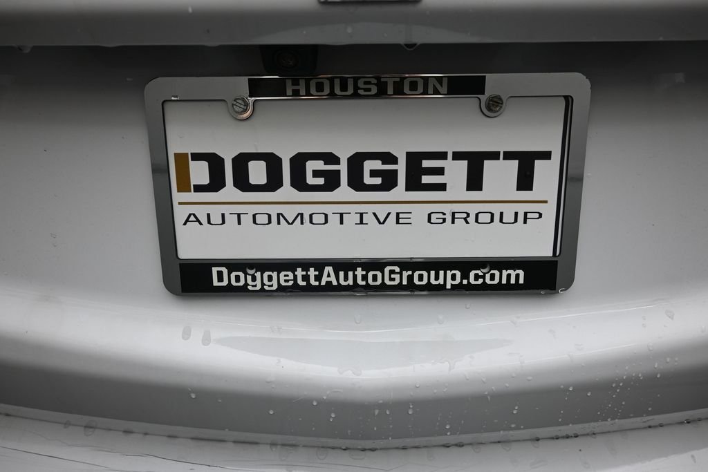 Used 2021 White Chevrolet LS image 2