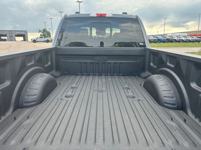 New 2026 Carbonized Gray Metallic Ford F-350® Lariat® image 17