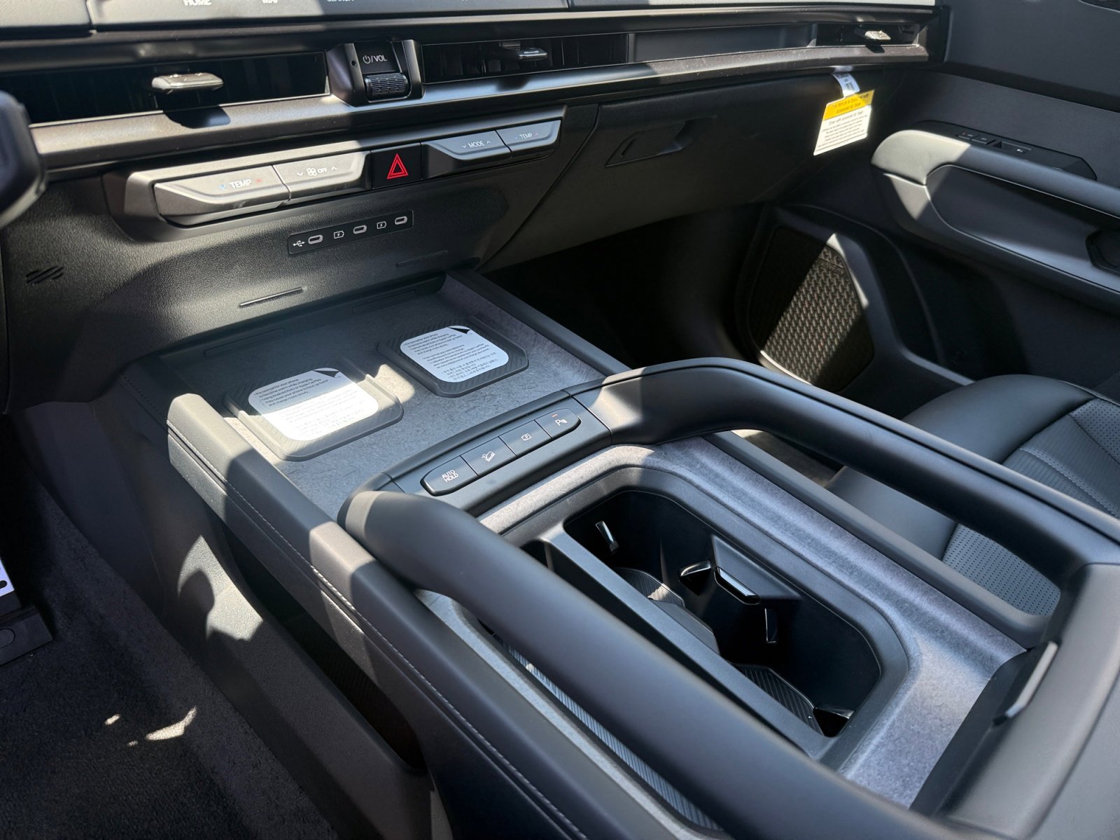New 2027 Terrain Brown Kia X-Line SX image 13