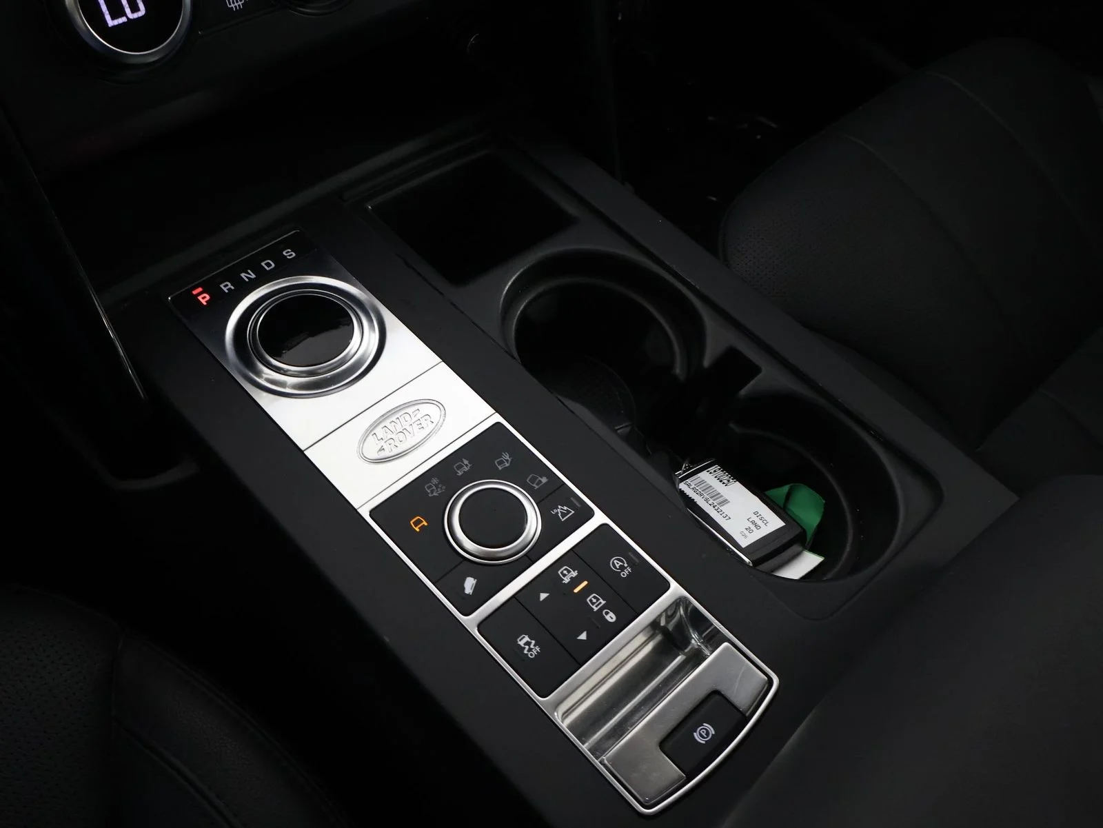 Used 2020 Fuji White Land Rover SE image 15