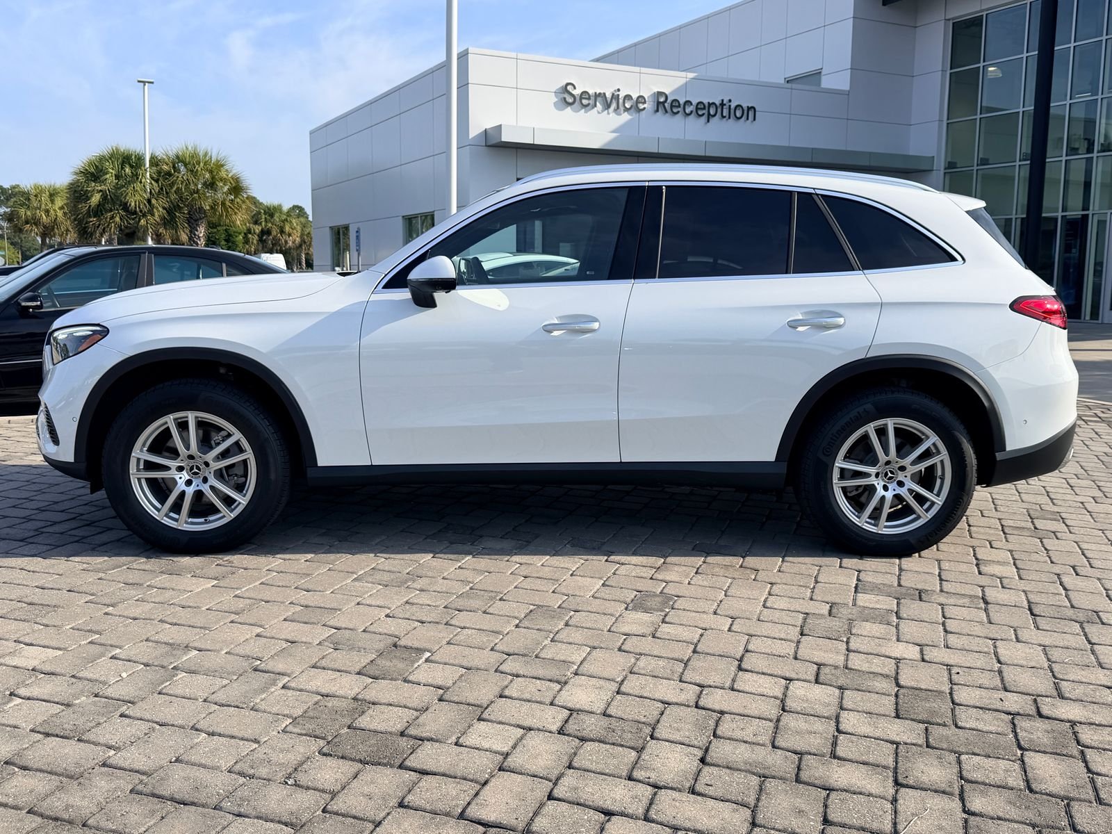 Certified Used 2025 MANUFAKTUR Moonlight White Metallic Mercedes-Benz GLC 300 image 12