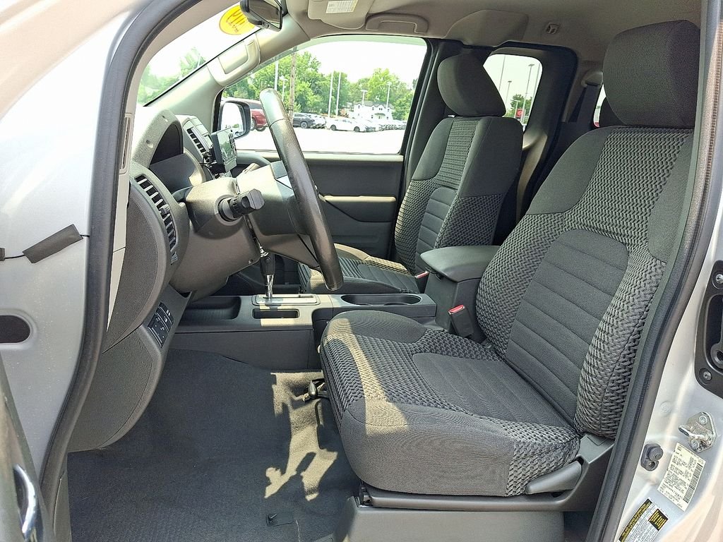 Used 2019 Silver Nissan SV image 15
