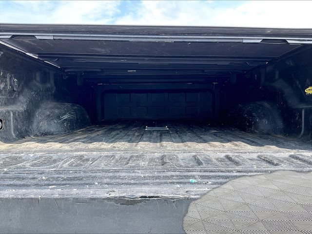 Used 2022 Diamond Black Cry Ram Laramie image 28