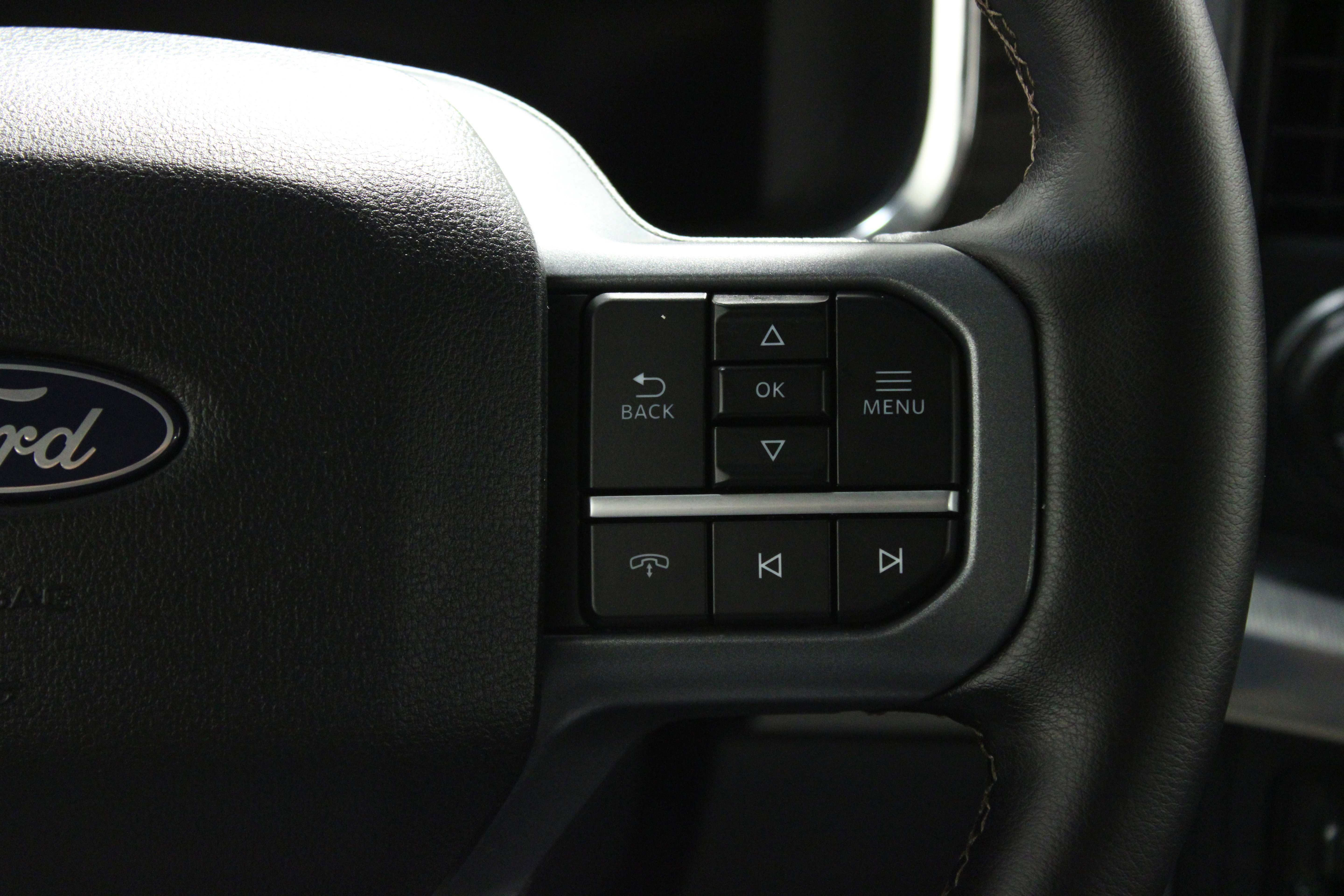 Used 2025 Antimatter Blue Metallic Ford LARIAT image 25