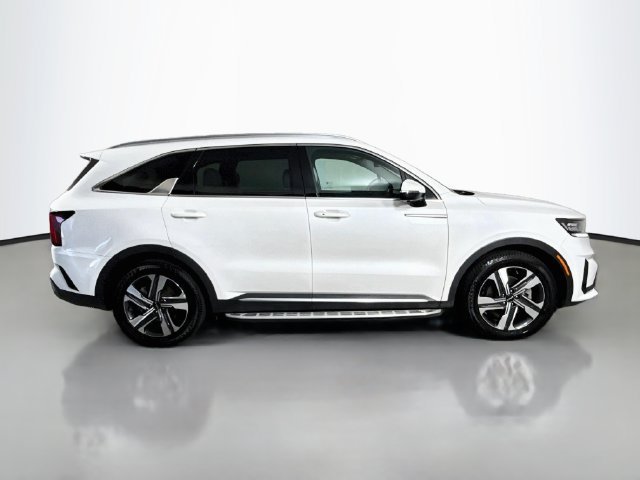 Used 2023 Snow White Pearl Kia SX Prestige image 8