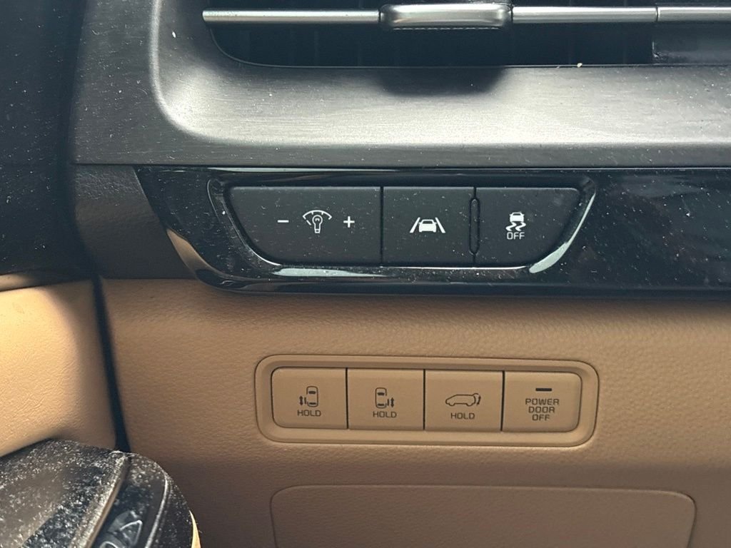 2022 Kia Carnival EX - Photo 25