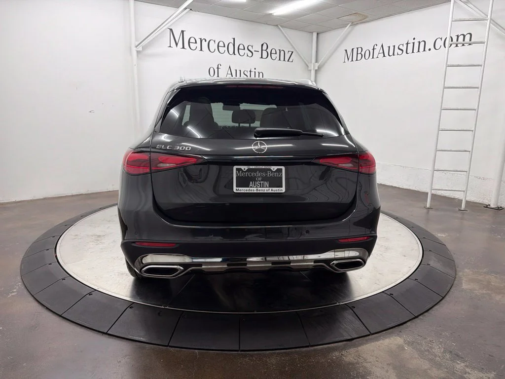 New 2027 Gray Mercedes-Benz GLC 300 image 6