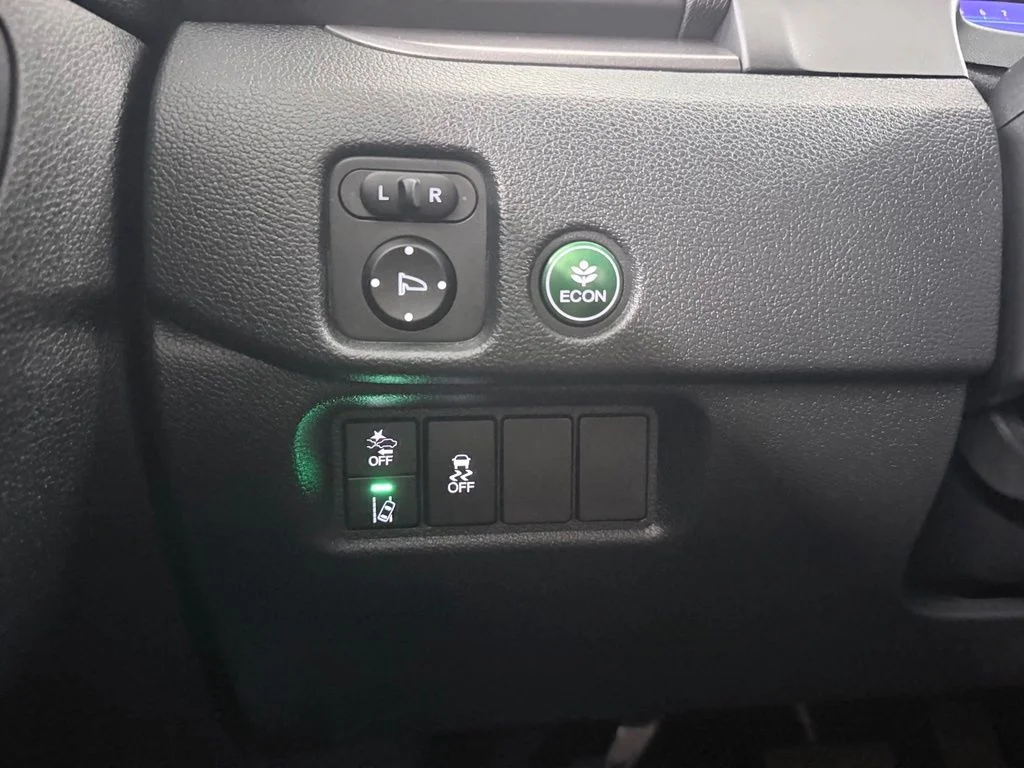 Used 2022 White Honda Special Edition image 27