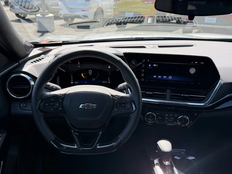 2026 Chevrolet Trax RS - Photo 12