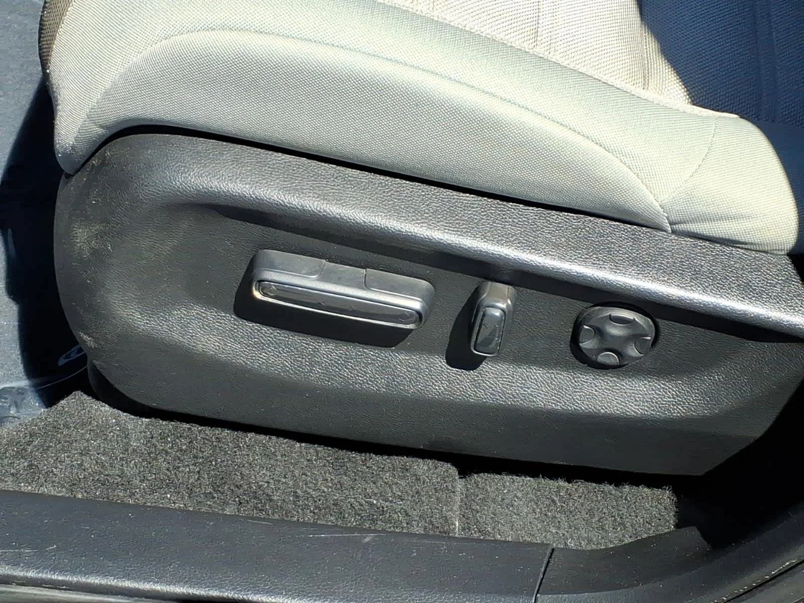 Certified Used 2022 Modern Steel Metallic Honda EX image 18