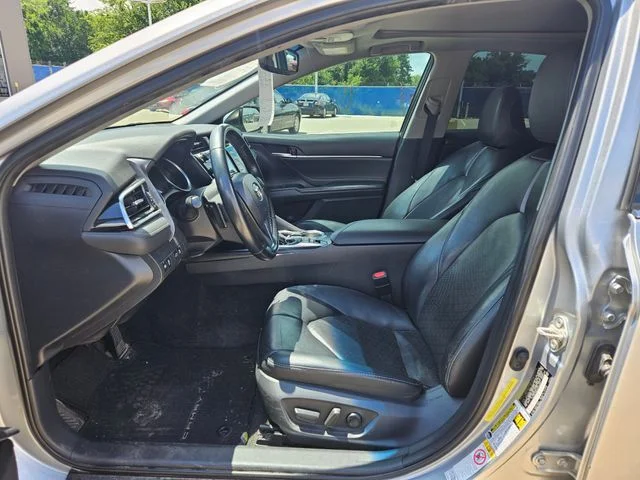 Used 2018 Celestial Silver Metallic Toyota XSE image 6