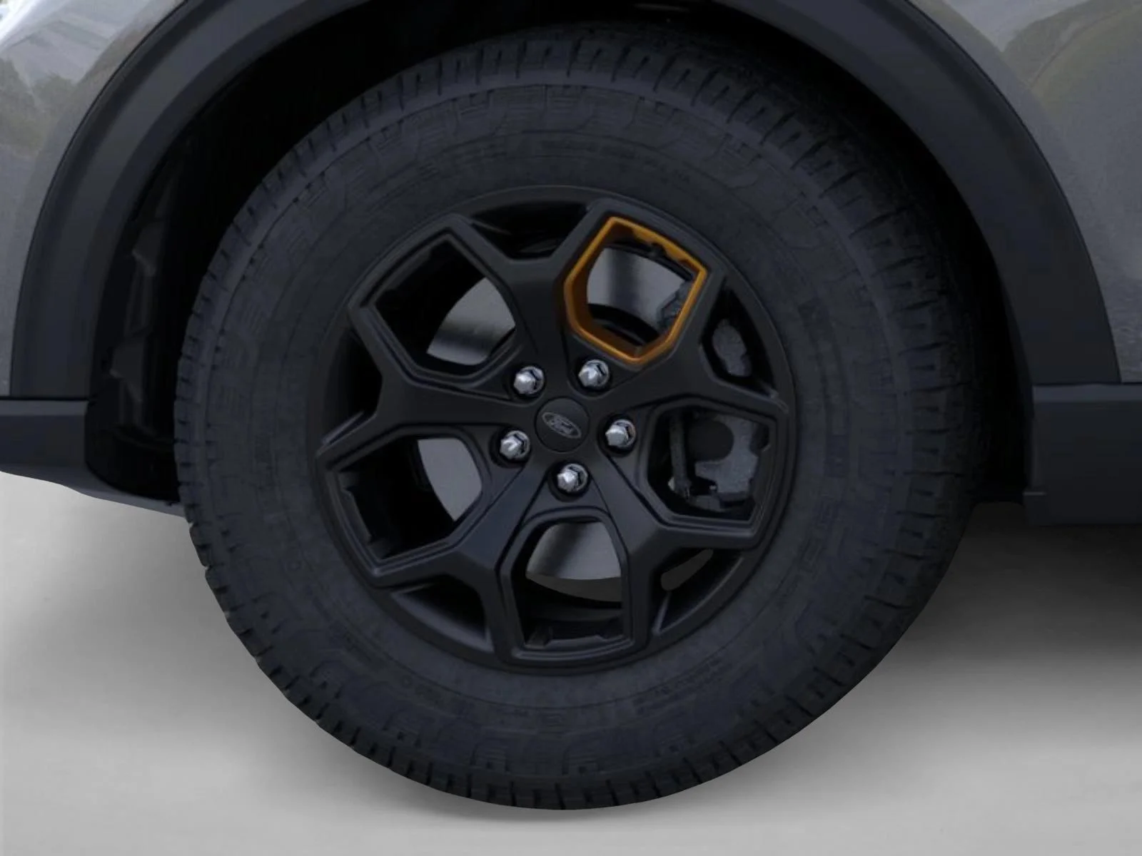 New 2026 Carbonized Gray Metallic Ford Tremor® image 19