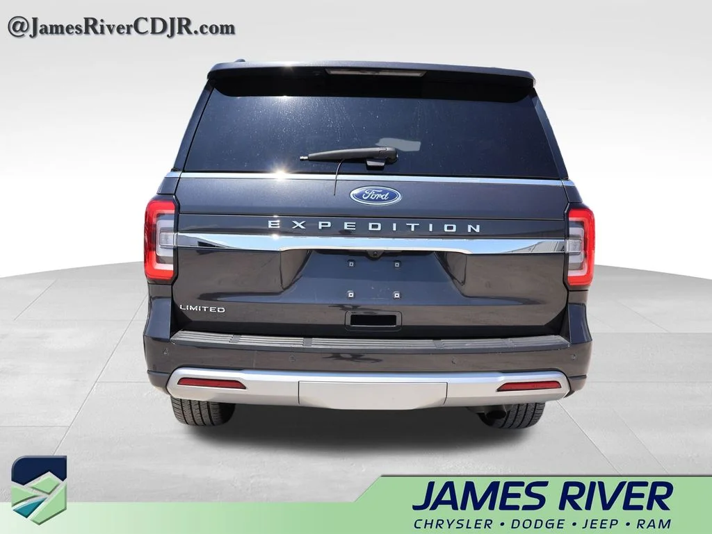 Used 2024 Gray Ford Limited image 14