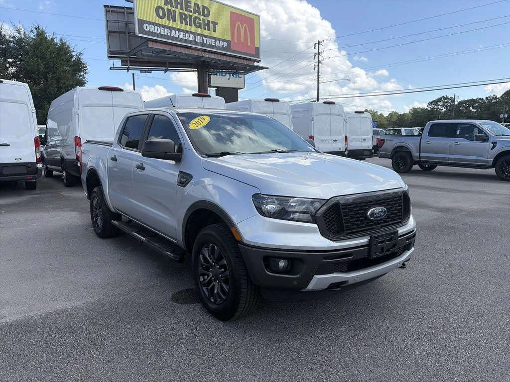 Used 2019 Silver Ford XLT image 9