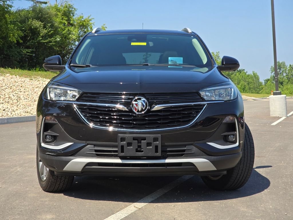 Used 2020 Black Buick Select image 17