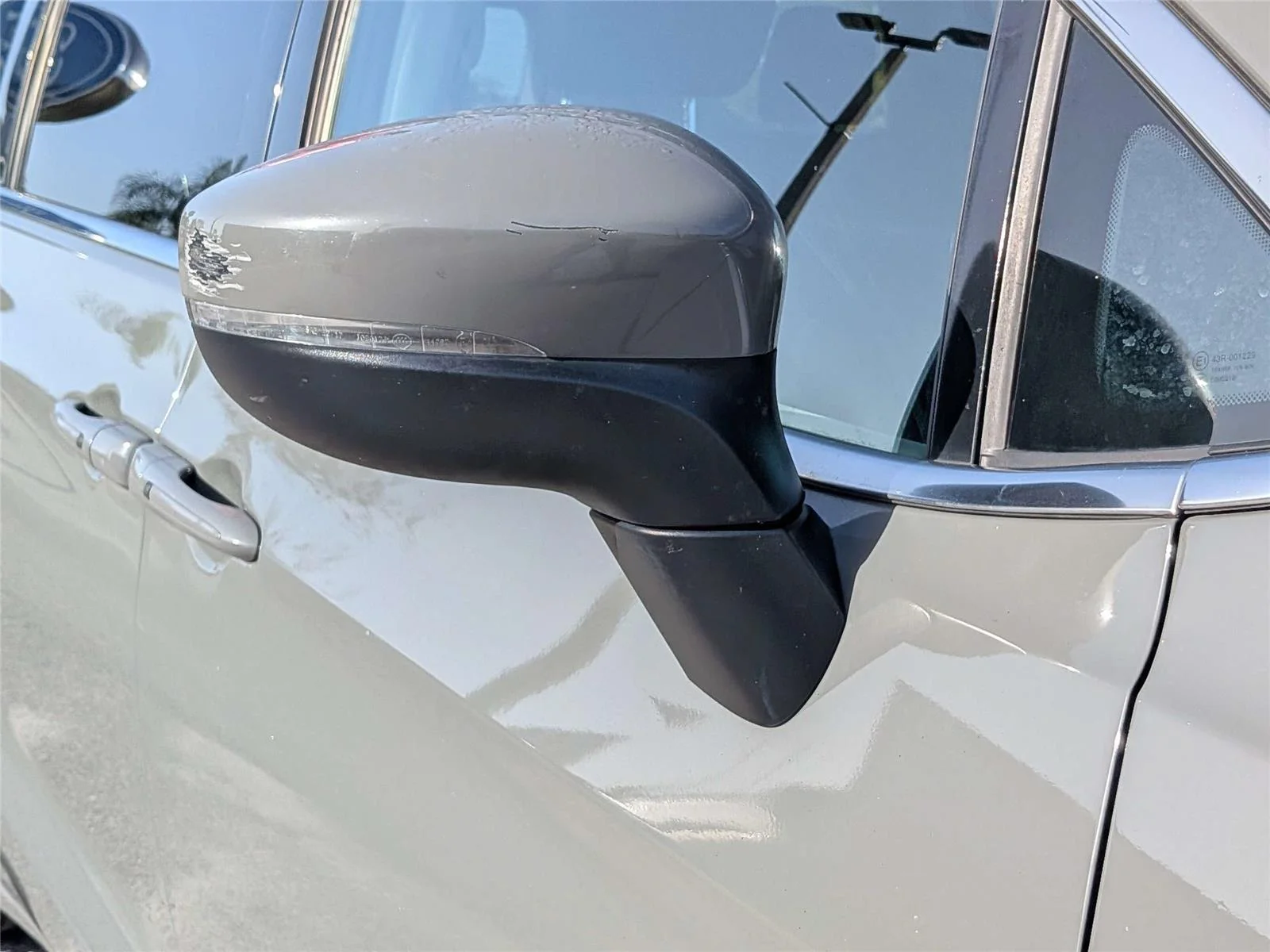 Used 2023 Gray Chrysler Touring L image 10