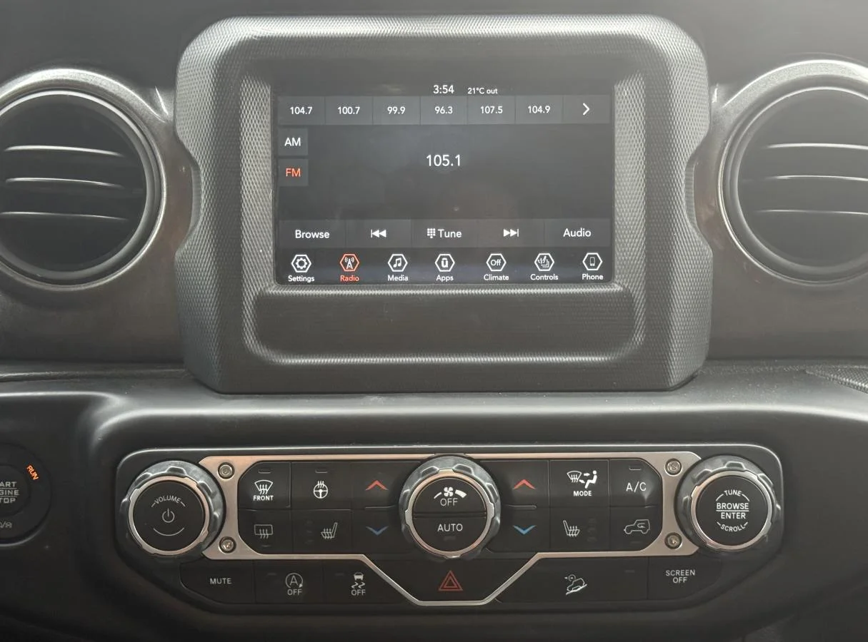 Used 2019 Grey Jeep Sport image 19